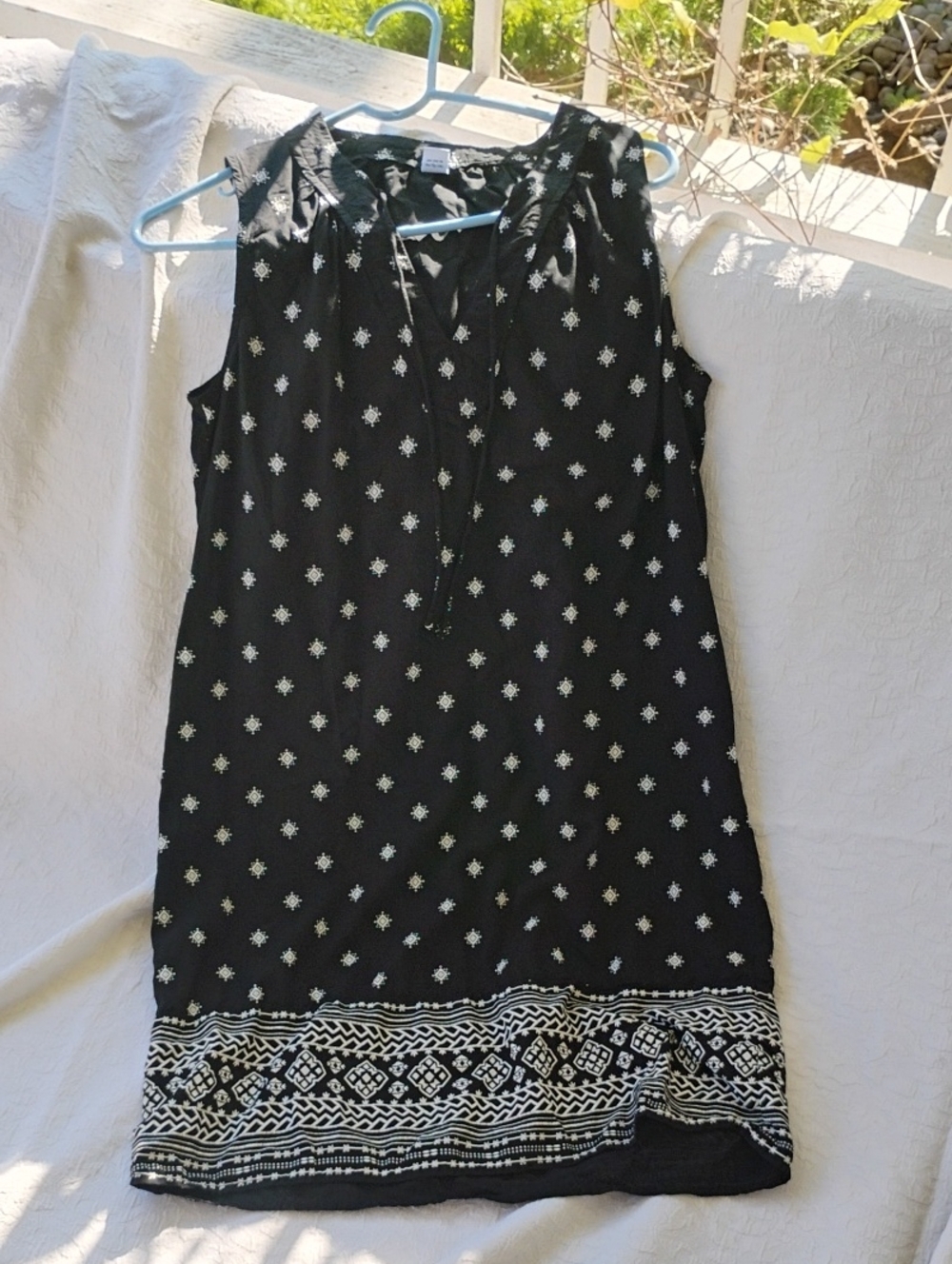 Old Navy Black And White Boho Geometric Sleeveless Tunic Shift Dress